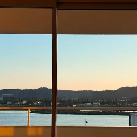 Dreamscape Ofir - Riverfront Retreat By The Sea *