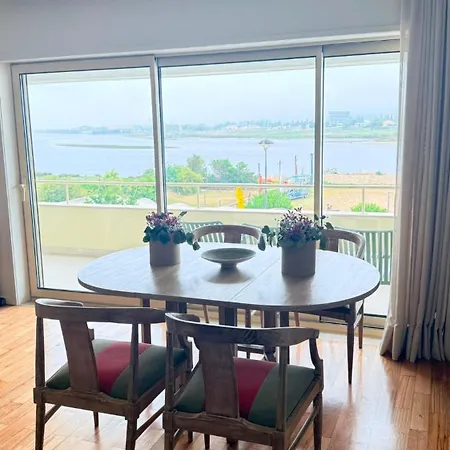 Dreamscape Ofir - Riverfront Retreat By The Sea Fão