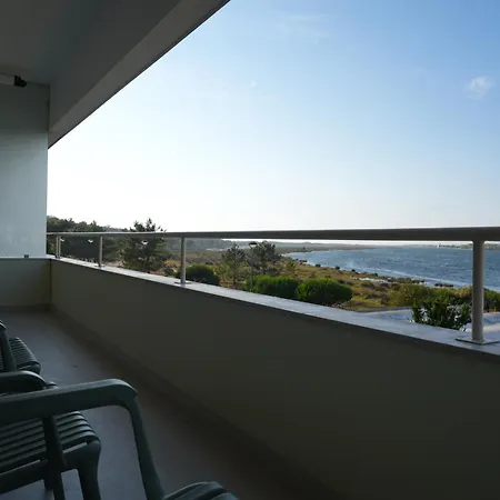 Dreamscape Ofir - Riverfront Retreat By The Sea *