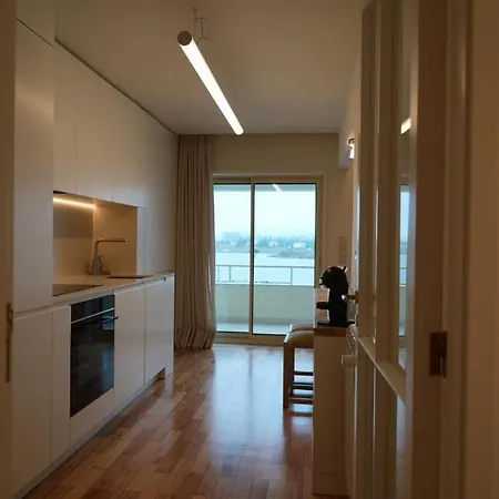 Apartament Dreamscape Ofir - Riverfront Retreat By The Sea *